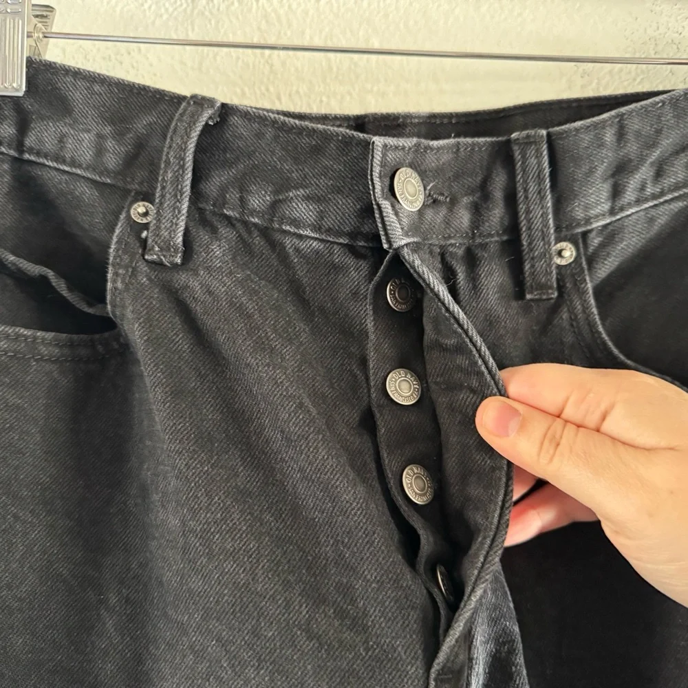 OLD NAVY Sky-Hi Straight Jeans Size 12 Extra High Rise Black Raw Hem Button Fly - Picture 4 of 16